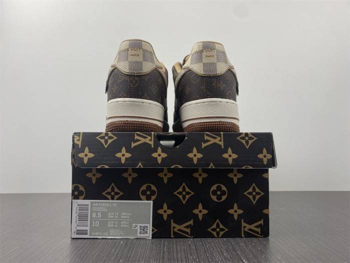 NIKE AIR FORCE1’07 SNEAKERS