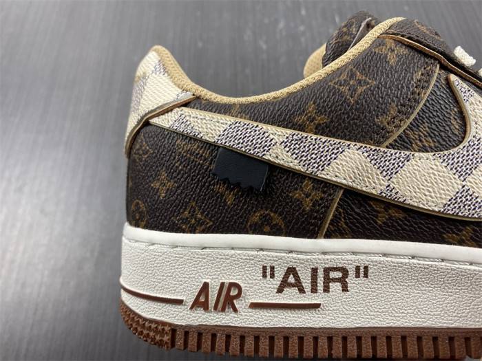 NIKE AIR FORCE1’07 SNEAKERS