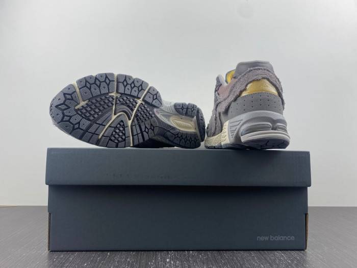 new Ba1an*e 2002r protection pack lunar new year dusty lilac m2002rdy