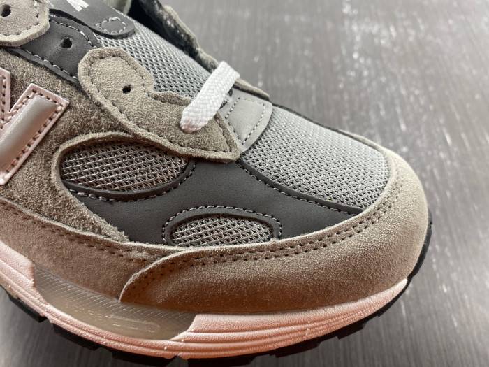 new Ba1an*e 992 grey m992gr