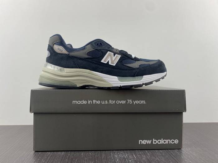 new Ba1an*e 992 navy grey m992gg