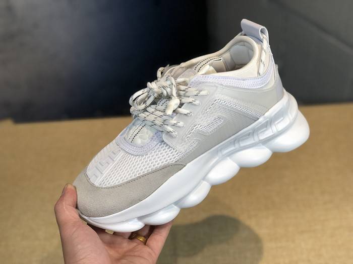 VERS CHAIN REACTION SNEAKERS