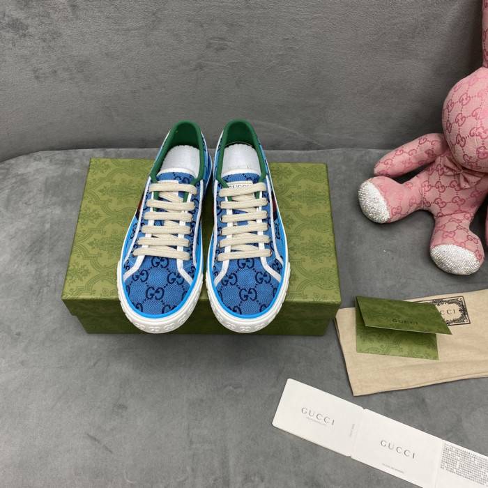 G*u*i sneaker