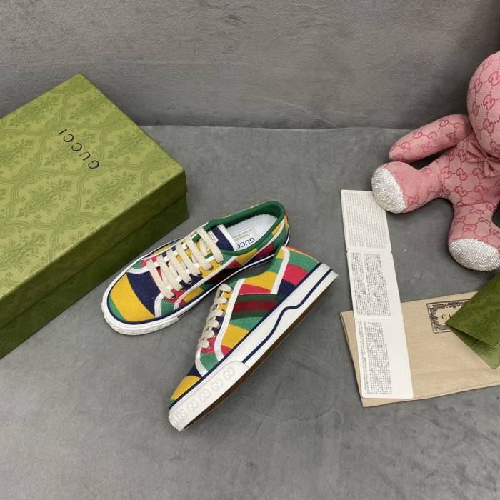 G*u*i sneaker