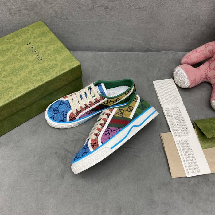 G*u*i sneaker