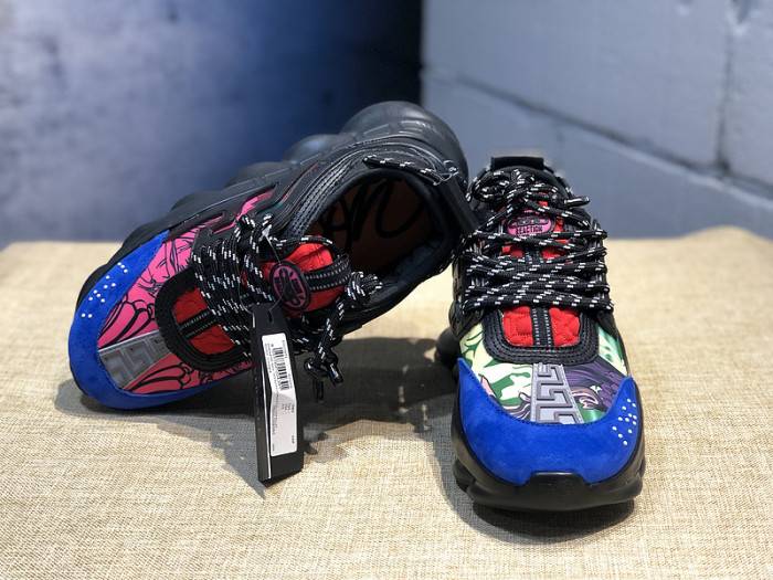 VERS CHAIN REACTION SNEAKERS