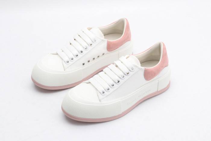 MQ Sneakers