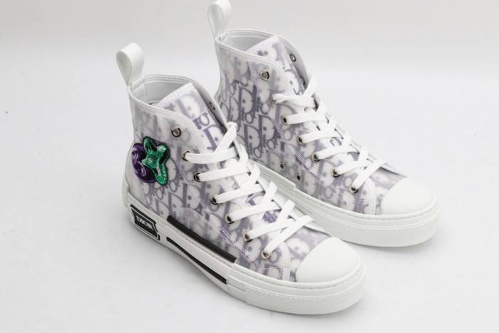 D10R B23 Oblique High Top Sneaker