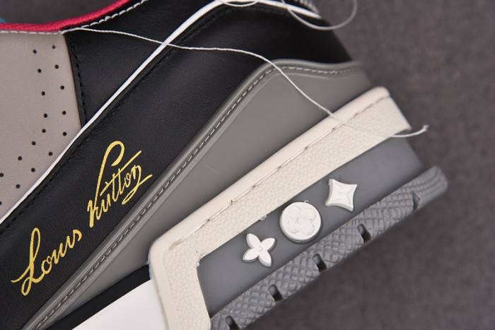 LOUI VUITTO SNEAKER