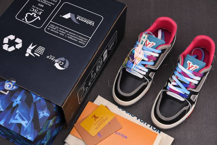 LOUI VUITTO SNEAKER