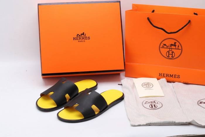 HERM*S SLIPPERS
