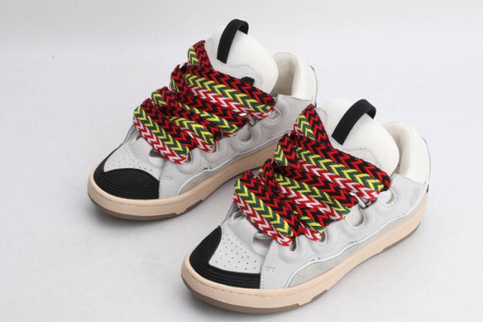 Lanu1n sneaker