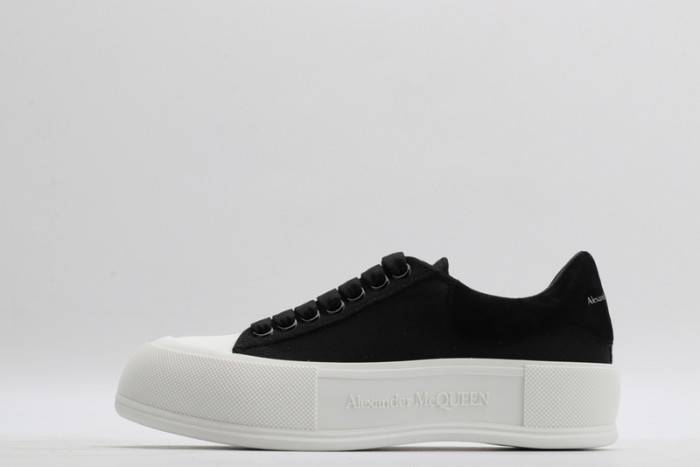 MQ Sneakers