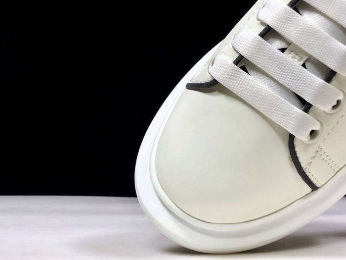 MQ Sneakers