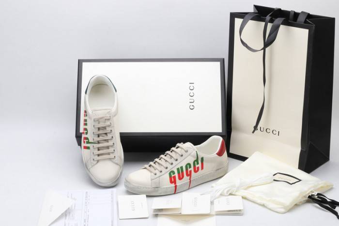 G*u*i ace embroidered low-top sneaker 576137 a38v0 9090