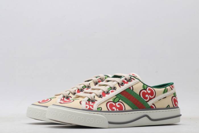 G*u*i sneaker