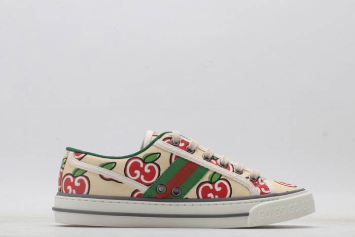 G*u*i sneaker