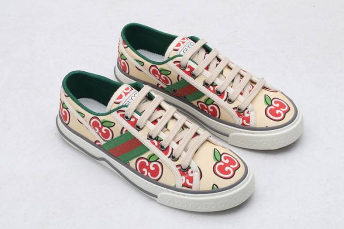 G*u*i sneaker