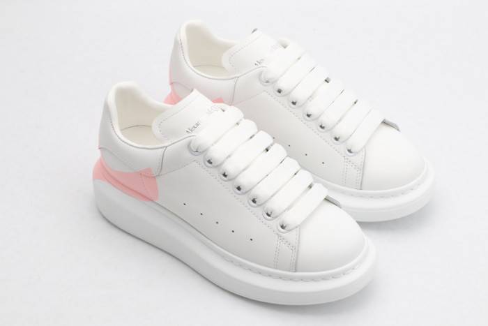 MQ Sneakers