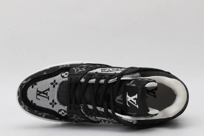 Loui Vuitto SNEAKER