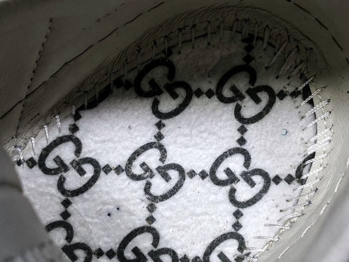 G*u*i ace embroidered low-top sneaker
