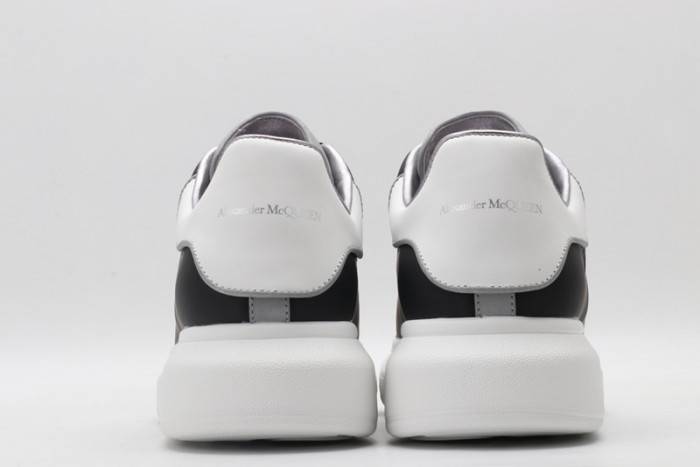 MQ Sneakers