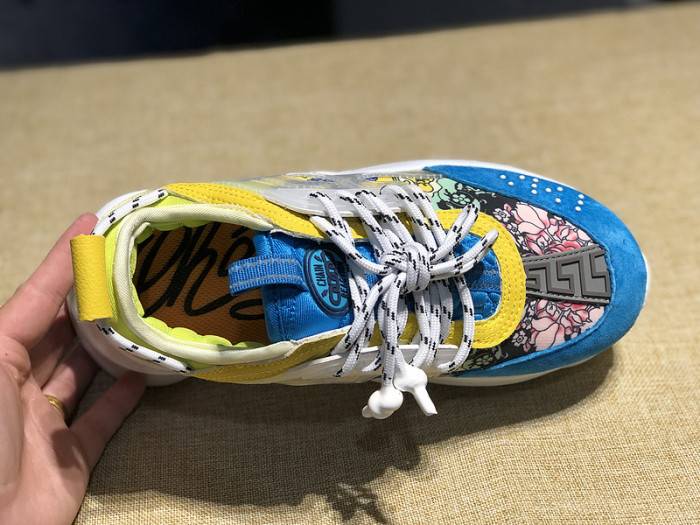 VERS CHAIN REACTION SNEAKERS