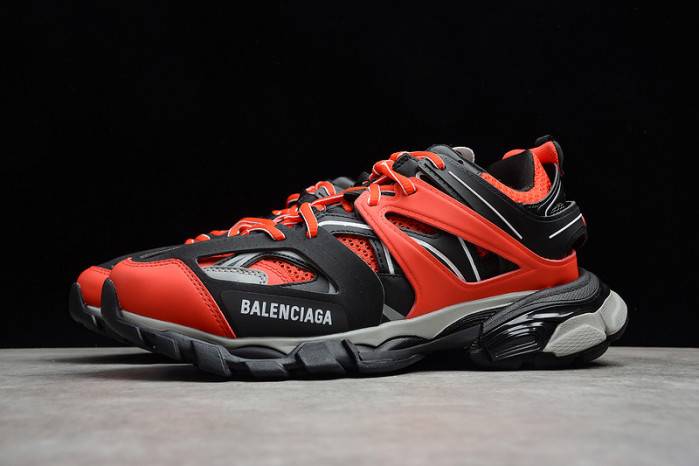 BLCG Track Trainer Red And Black 542023 W1GB8 5201