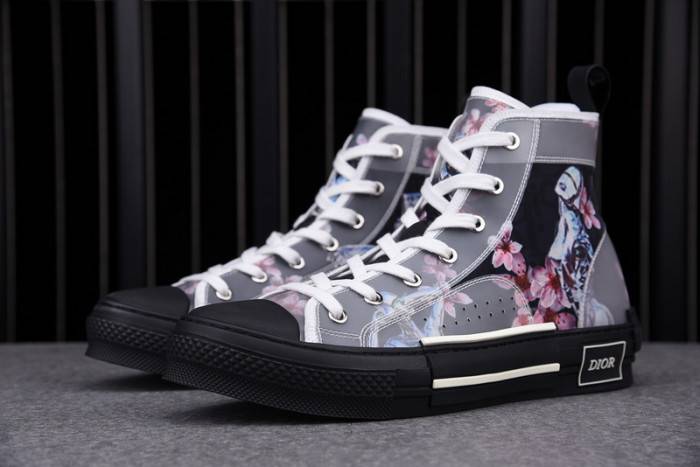 D10R B23 Oblique High Top Sneaker