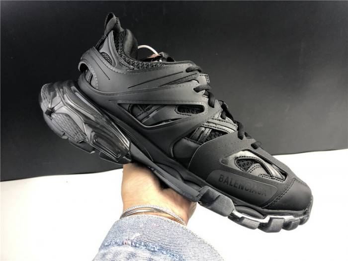 BLCG Track Trainer Black 542023 W3GB1 7302