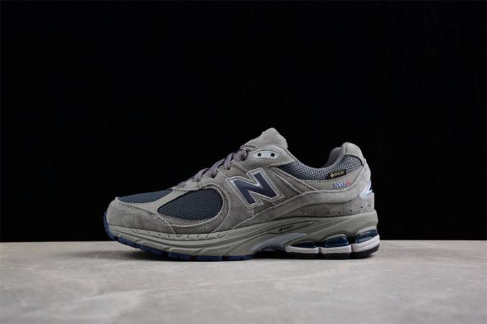new Ba1an*e 2002r gore-tex “castlerock” m2002rxc