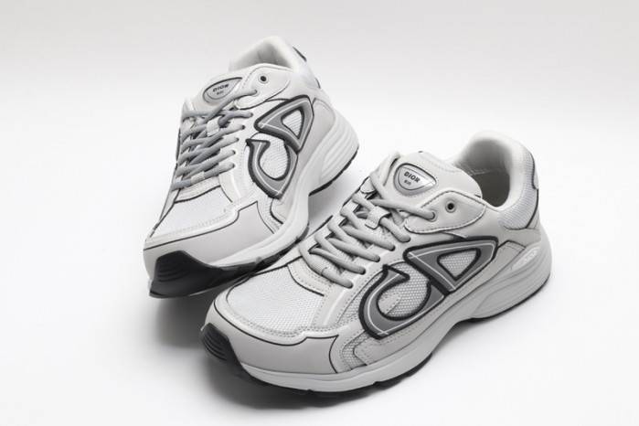 D10R B30 SNEAKER