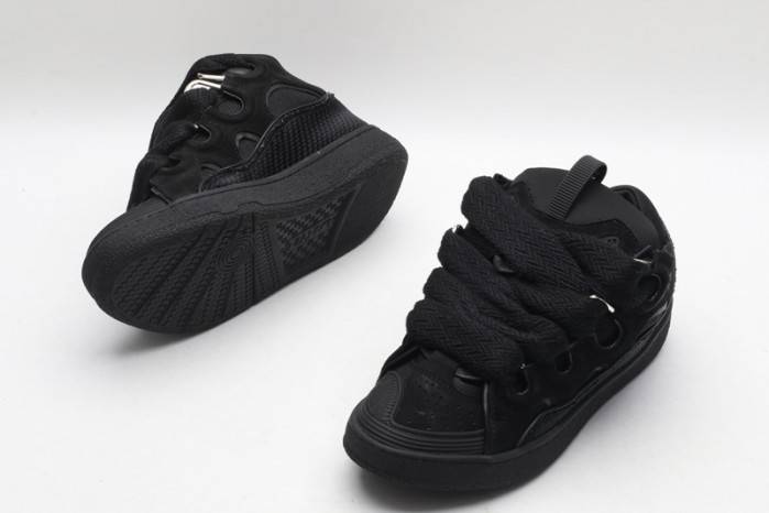Lanu1n sneaker