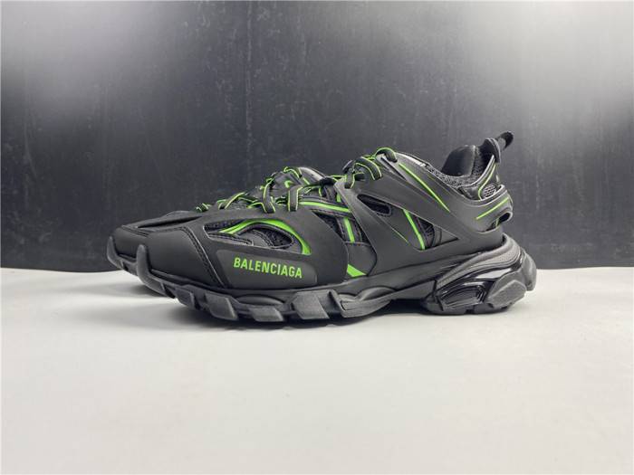 BLCG Track Trainer black green 542436-W2LA1-2042