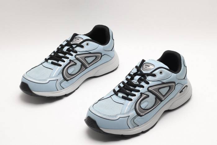D10R B30 SNEAKER