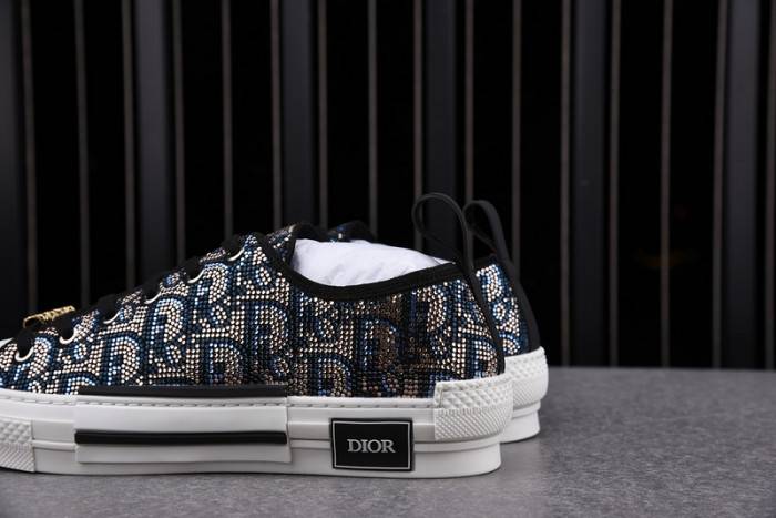 D10R B23 Sneakers Low Top