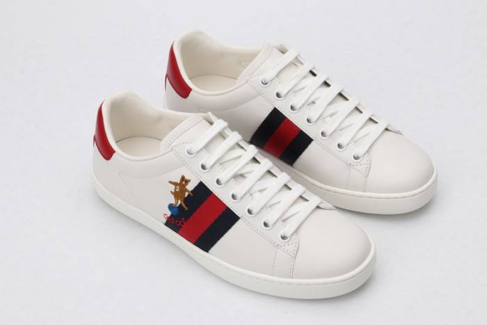 G*u*i ace embroidered low-top sneaker