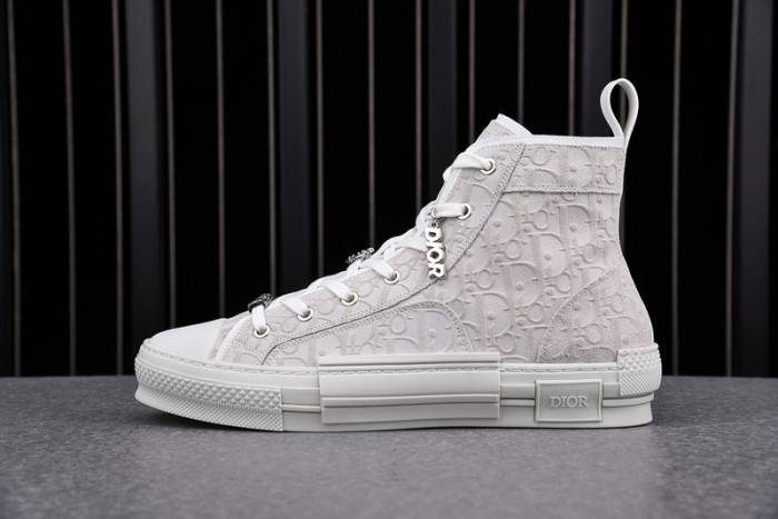 D10R B23 Oblique High Top Sneaker