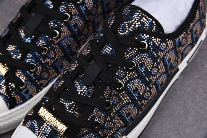 D10R B23 Sneakers Low Top