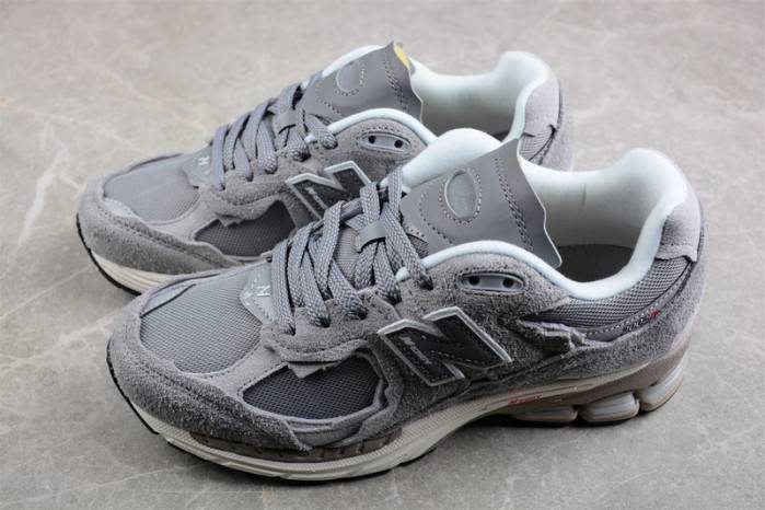 new Ba1an*e 2002r protection pack grey m2002rdm
