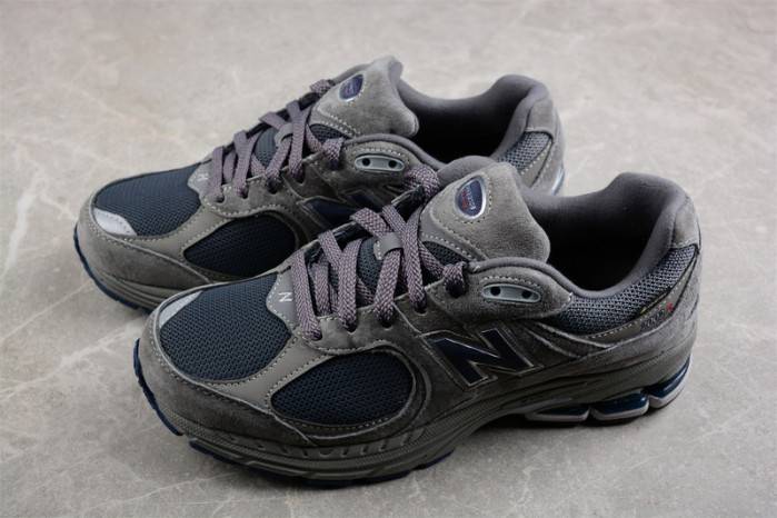 new Ba1an*e 2002r gore-tex “castlerock” m2002rxc