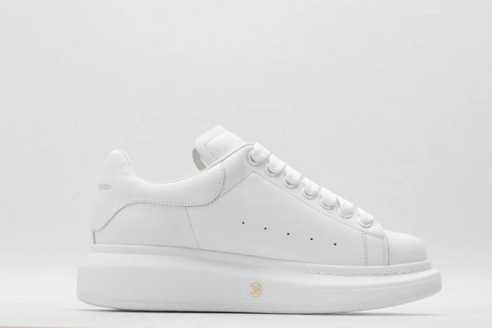 MQ Sneakers