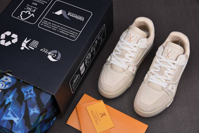 LOUI VUITTO SNEAKER