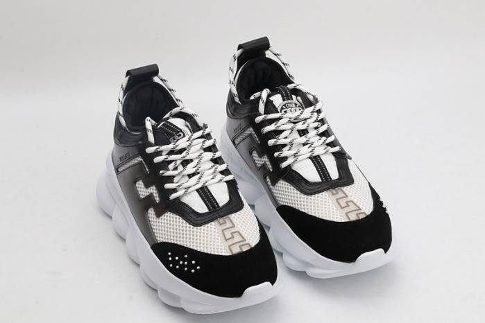 VERS SNEAKERS