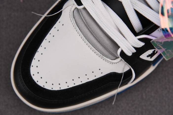 LOUI VUITTO SNEAKER