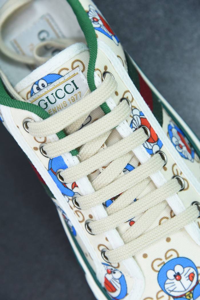 G*u*i sneaker
