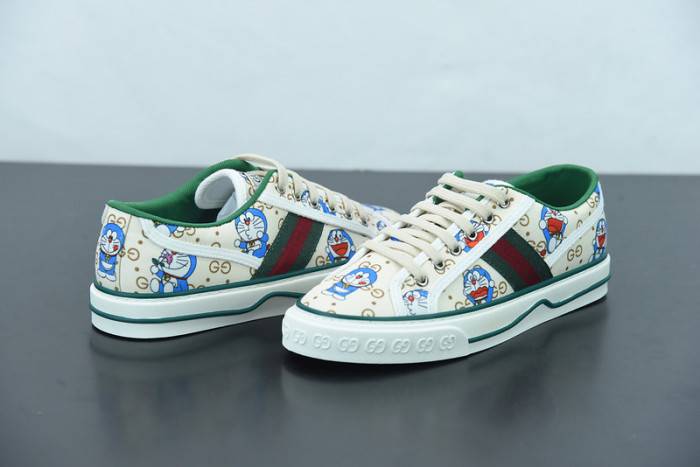 G*u*i sneaker