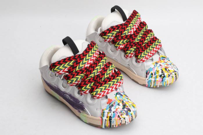 Lanu1n sneaker