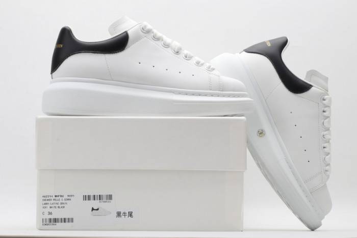 MQ Sneakers