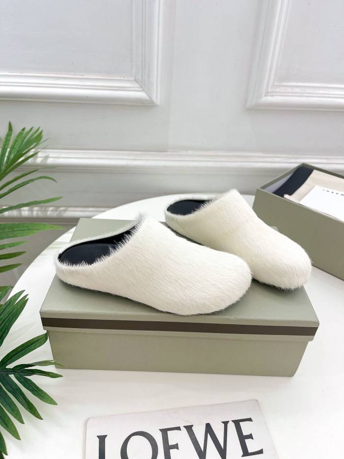 Ma*n1 textured calf hair clog slippers-white mr1